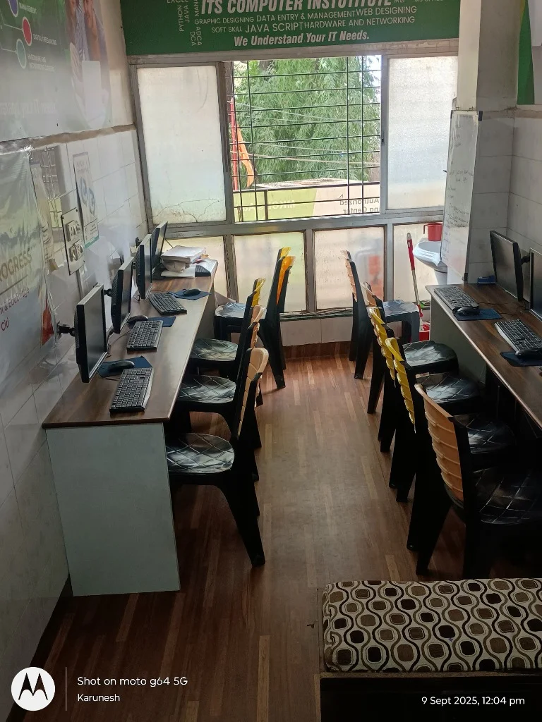 Team Cabin — up to 25 workstations, Camp Pune