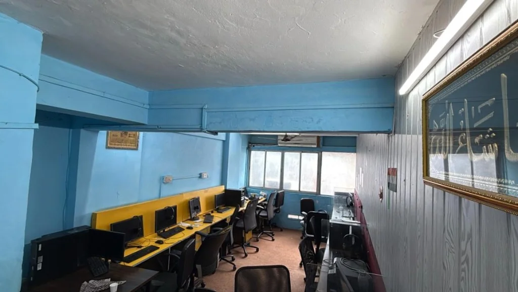 25 Seater Office Suite
